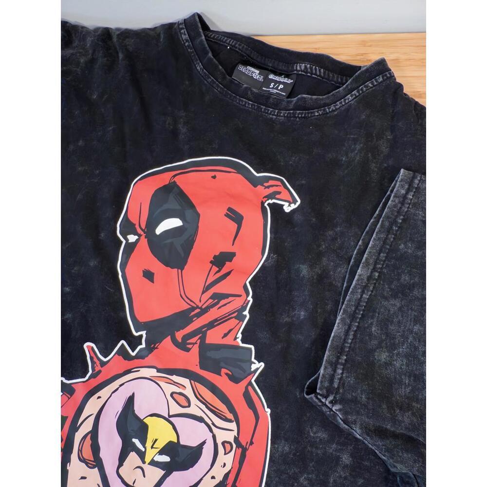 Marvel Studios x Cakeworthy Deadpool & Wolverine Graphic Tee - (Size S) 🔥💀